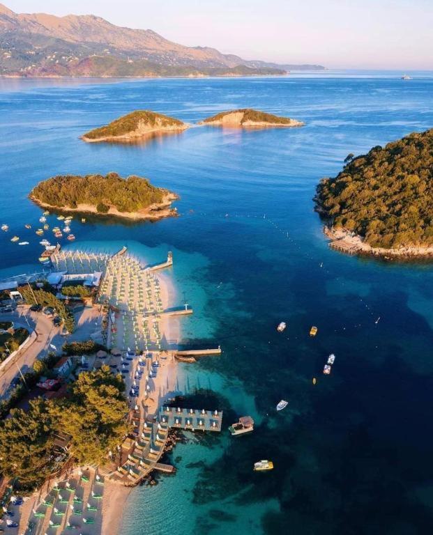 Vila Butrint Apartment Ксамил Екстериор снимка