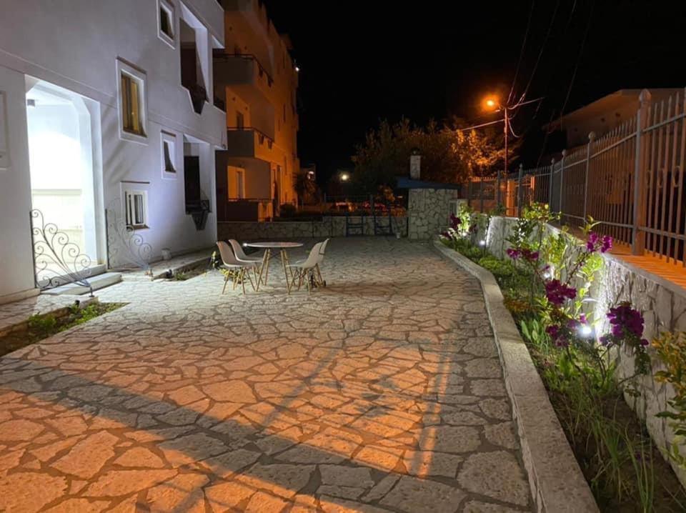 Vila Butrint Apartment Ксамил Екстериор снимка