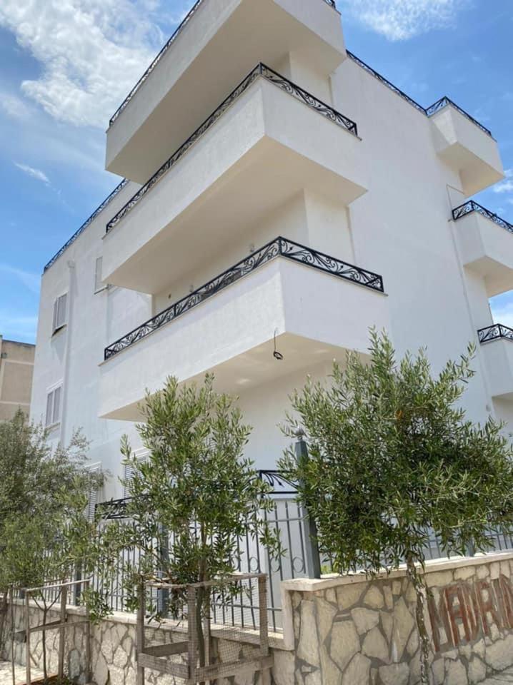 Vila Butrint Apartment Ксамил Екстериор снимка